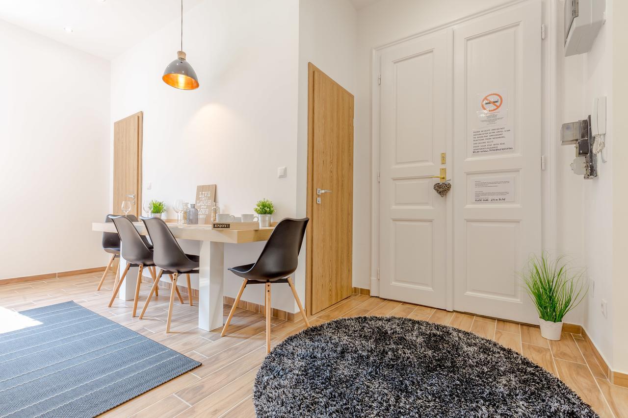 Real Apartments Zoltan Budapest Exterior photo